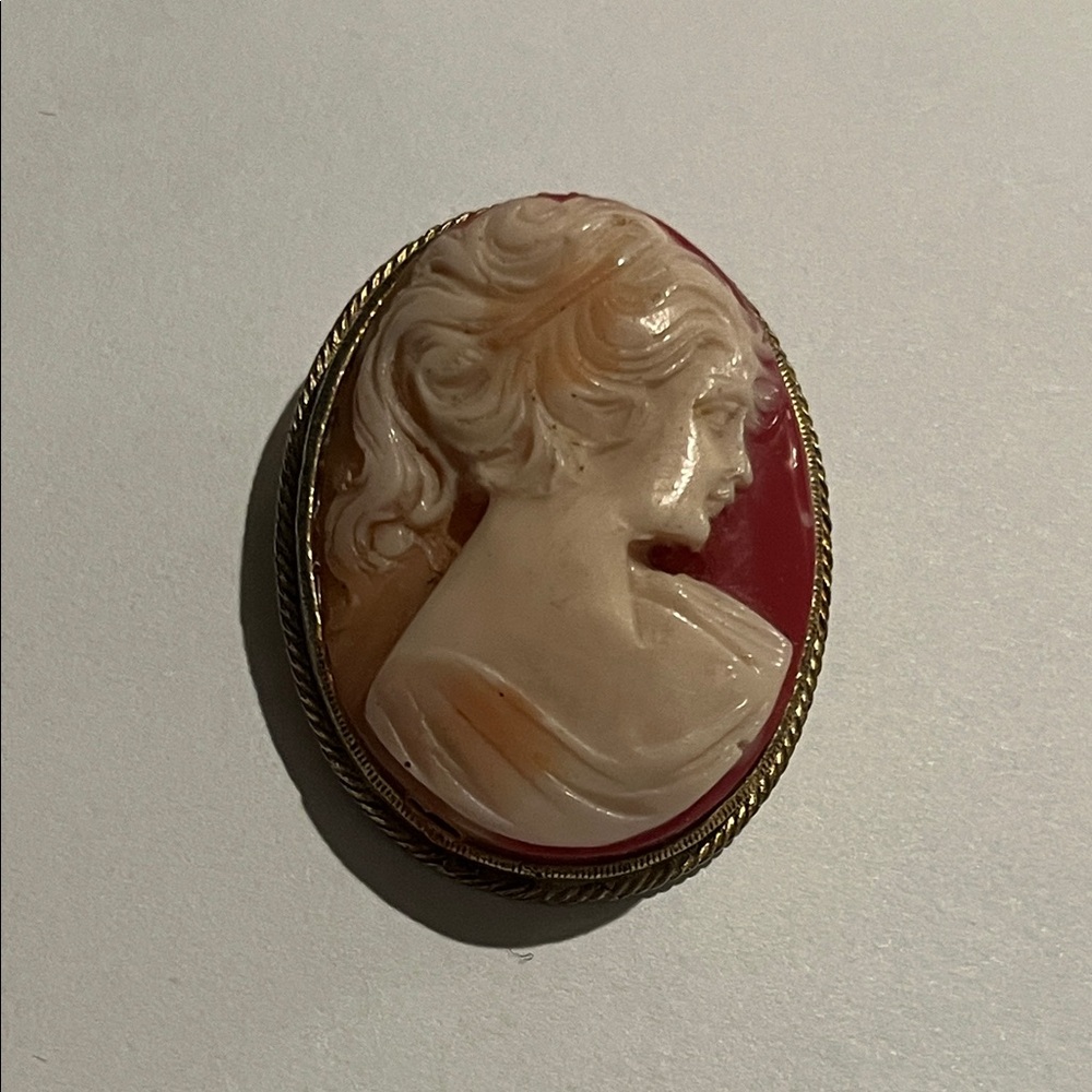 Victorian Revival Cameo Brooch w/ Classic lady profile